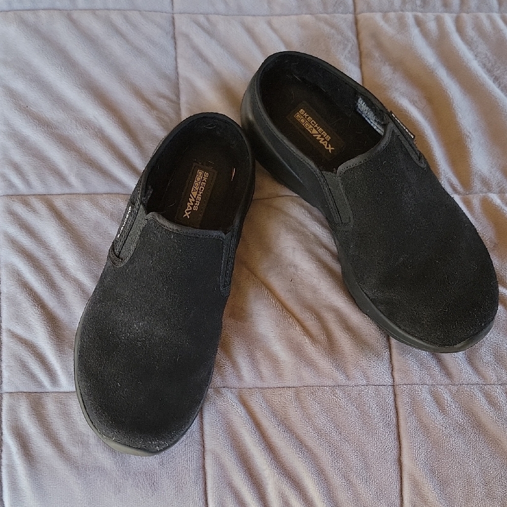 Skechers Goga Max Black Suede Slip-On Shoes size 6.5